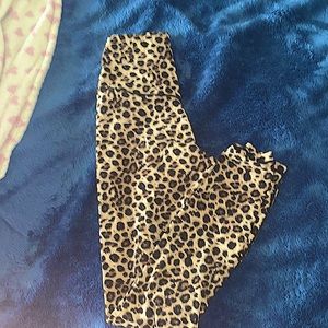Small cheetah print leggings, high waisted, not see thru